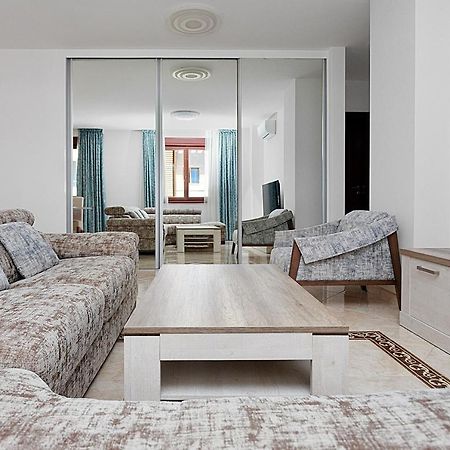 Three Bedroom Spacious Apartment Anatolia Budva Buitenkant foto