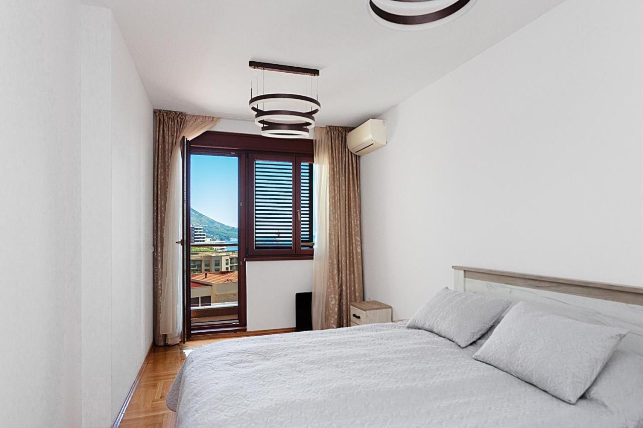 Three Bedroom Spacious Apartment Anatolia Budva Buitenkant foto