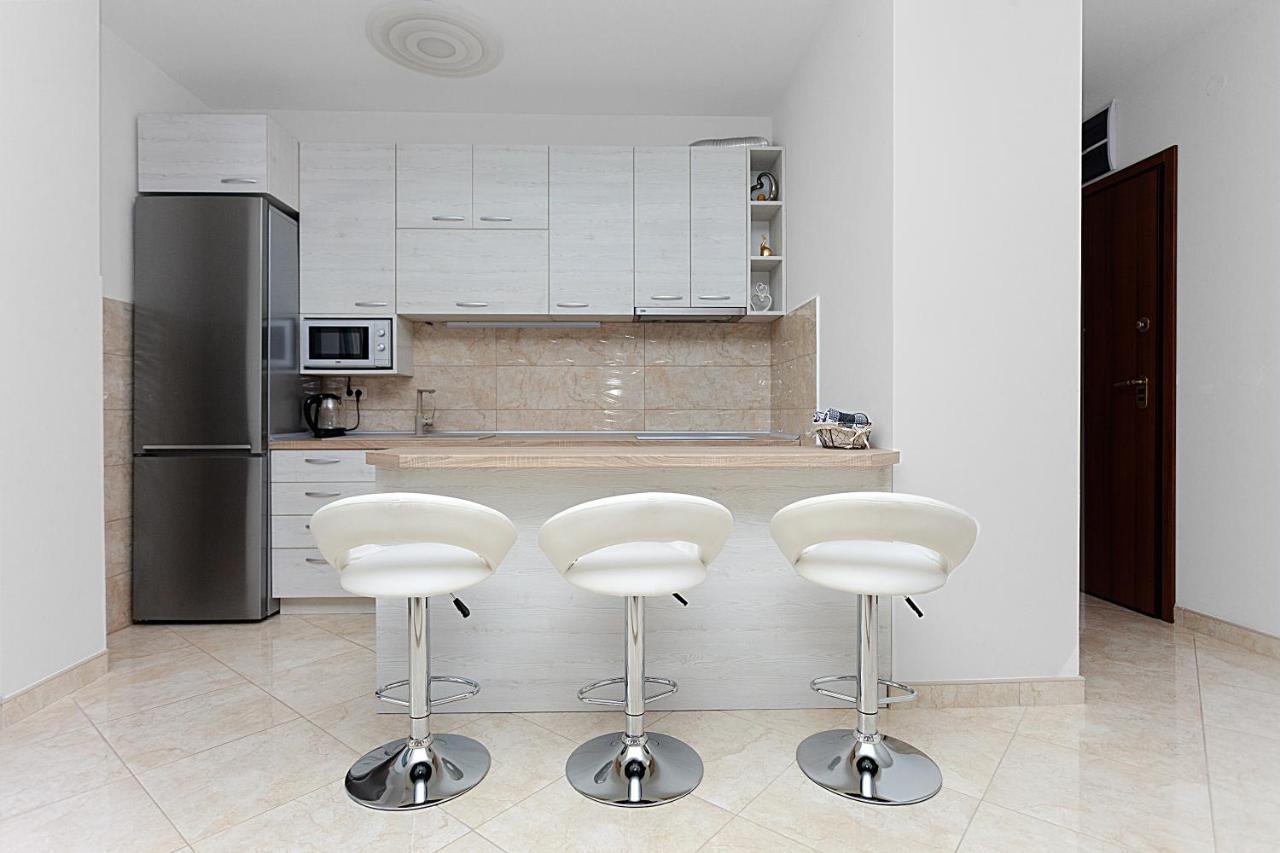 Three Bedroom Spacious Apartment Anatolia Budva Buitenkant foto