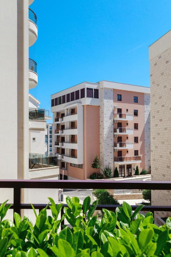 Three Bedroom Spacious Apartment Anatolia Budva Buitenkant foto