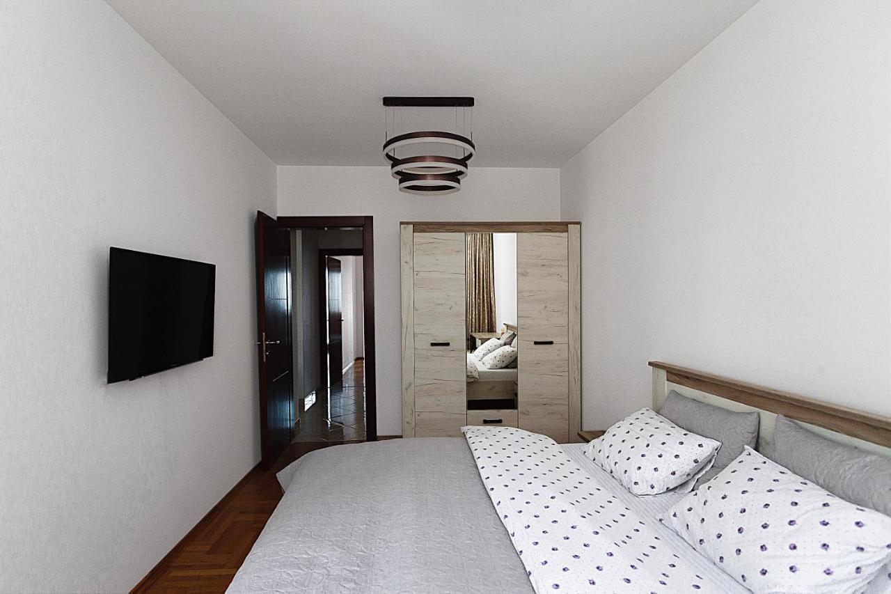 Three Bedroom Spacious Apartment Anatolia Budva Buitenkant foto